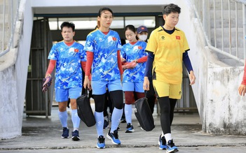 U.23 Việt Nam không được ăn đủ chất tại Thái, đội tuyển nữ vắt sức đi tập mỗi ngày vì quá xa