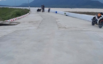 Mặt đập chính hồ chứa Sông Than ở Khánh Hòa xuất hiện vết nứt