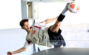 Sân thi đấu chưa hoàn thiện, đội teqball Việt Nam phải 'tập chay' ở ngoài