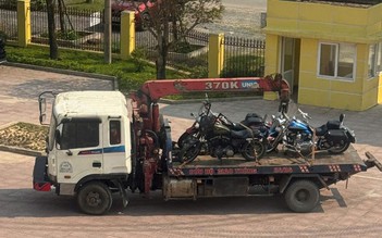 CSGT Quảng Bình mật phục, xử lý nhóm lái xe phân khối lớn náo loạn QL1