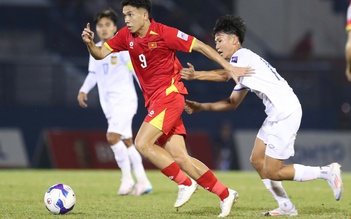 HLV Kim đã tìm ra chìa khóa nâng cấp khu trung tuyến đội tuyển Việt Nam, quá vui!