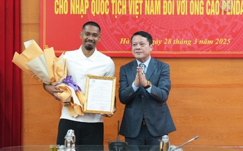 Cao Pendant Quang Vinh nhận quốc tịch Việt Nam: 'Tôi cống hiến hết sức cho bóng đá nước nhà'
