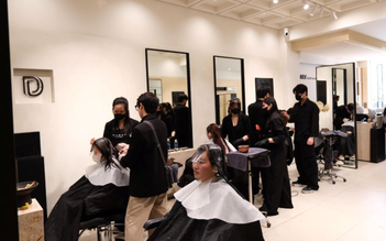 Traky Hair Salon không ngừng nỗ lực nâng cao chất lượng dịch vụ làm tóc hiện đại