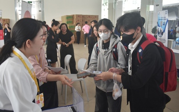 Nhiều công việc lương hàng chục triệu đồng/ tháng đang chờ người lao động ứng tuyển