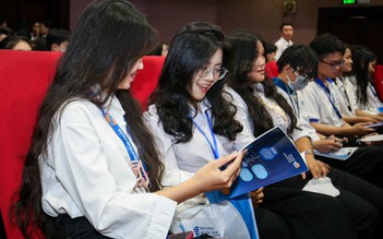 Lễ 30.4 và 1.5, sinh viên được nghỉ học bao nhiêu ngày?