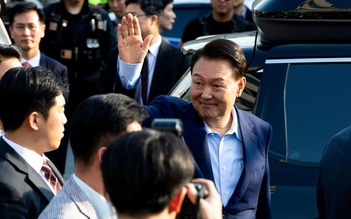 Ông Yoon Suk Yeol hầu tòa hình sự