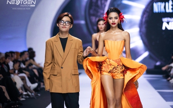 Từ suýt trượt đại học đến thủ khoa thời trang, chàng trai thiết kế cho 'chị đẹp'