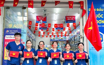 2.025 nhà thuốc Long Châu rực rỡ cờ hoa mừng 50 năm đất nước thống nhất