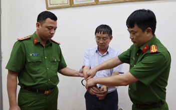 Bắt phó giám đốc trung tâm kiểm định thuộc Bộ Nội vụ