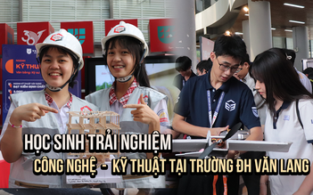 Học sinh háo hức trải nghiệm 'công nghệ cho tương lai' tại Trường ĐH Văn Lang