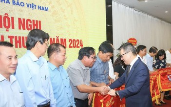 Liên chi Hội Nhà báo Báo Thanh Niên nhận bằng khen của Hội Nhà báo Việt Nam