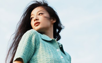 Diện mạo mùa hè trong màu xanh xô thơm, xanh lam nhẹ nhàng, quyến rũ