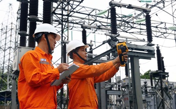 Kéo điện về buôn - hành trình đầy ý nghĩa