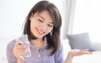 Rần rần trào lưu ‘Glow Up’: Viên uống đẹp da có thật sự hiệu quả?