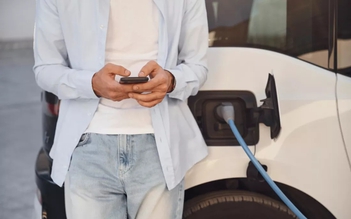 Pin xe điện có phạm vi di chuyển 800 km cho một lần sạc