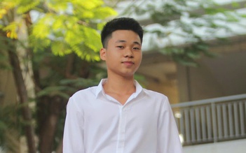Gặp nam sinh hát nhạc đỏ gây bão mạng: Nhiều bất ngờ