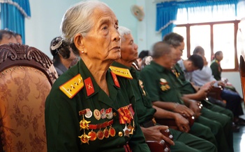 Gặp lại những người giữ lửa cách mạng trên đất Kon Tum