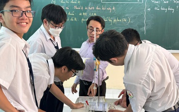 TP.HCM thi thử tốt nghiệp THPT vào cuối tháng 5, đề thi do trường biên soạn