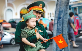 Diễu binh 30.4: '50 năm biết ơn hòa bình' qua ống kính độc giả Báo Thanh Niên