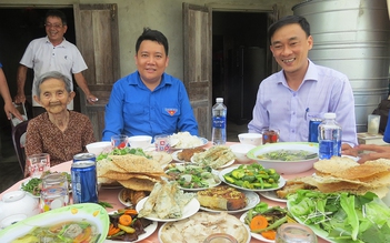 'Bữa cơm yêu thương' ấm lòng Mẹ Việt Nam anh hùng