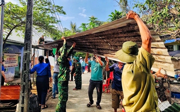 Bộ đội biên phòng xây nhà cho mẹ đơn thân nghèo