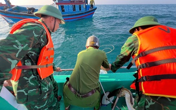 Phát hiện thi thể đang phân hủy trôi dạt trên biển Phú Yên