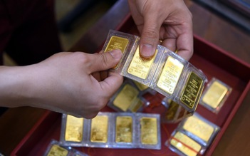 Giá vàng hôm nay 1.5.2025: Lao dốc xuống dưới 120 triệu đồng