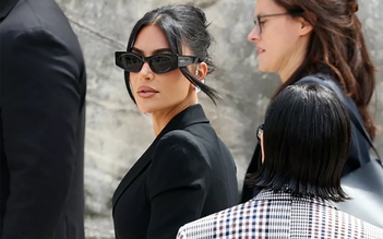 Kim Kardashian ra tòa làm chứng vụ cướp nữ trang ở Paris