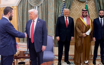 Ông Trump lần đầu gặp cựu 'phần tử khủng bố', Mỹ thay đổi lớn chính sách
