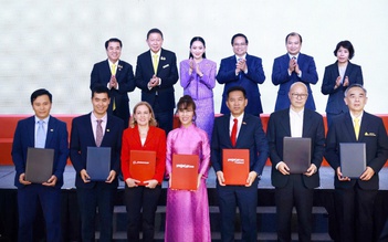 Tỉ phú Nguyễn Thị Phương Thảo chuyển giao 50 tàu bay Boeing cho Vietjet Thái Lan