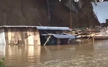 An Giang: Sạt lở rạch Ông Chưởng, 6 căn nhà rơi xuống sông