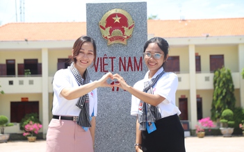 Thăm những người hùng bảo vệ Tổ quốc