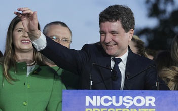 Nhà toán học thân châu Âu đắc cử tổng thống Romania