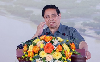 Thủ tướng cảm ơn người dân sẵn sàng 'nhường đất' cho cầu Tứ Liên