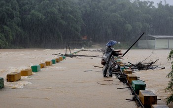 Trung Quốc đối mặt mưa lớn, nắng nóng cực đoan