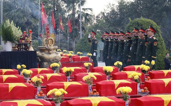 Tìm lại tên cho người nằm xuống