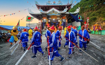Bảo tồn lễ hội cầu ngư vạn đầm Xương Lý để phát triển du lịch