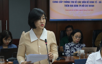 Vì sao thực phẩm giả, kém chất lượng bán tràn lan tại TP.HCM?