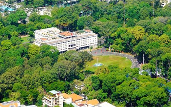 TP.HCM: Người dân đến viếng nguyên Chủ tịch nước Trần Đức Lương từ trưa 24.5