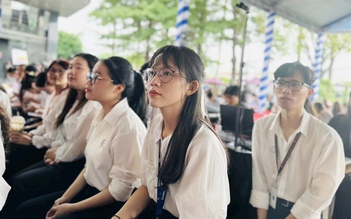 Tuyển sinh ĐH 2025: Ngoài sức khỏe và sư phạm, pháp luật cũng có quy định riêng