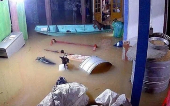 Hà Tĩnh: Mưa lớn, nhiều nhà dân ngập nặng