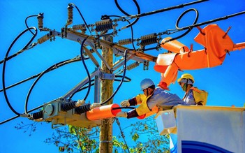 Giá bán lẻ điện sinh hoạt giảm còn 5 bậc, cao nhất gần 4.000 đồng/kWh