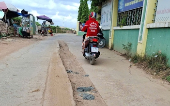 Rãnh nguy hiểm trước trường học