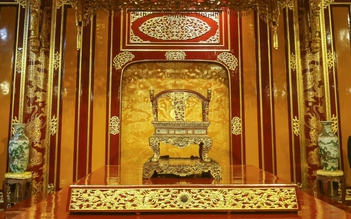 Vụ xâm hại ngai vàng triều Nguyễn: Kỷ luật, cho thôi việc 2 bảo vệ trực