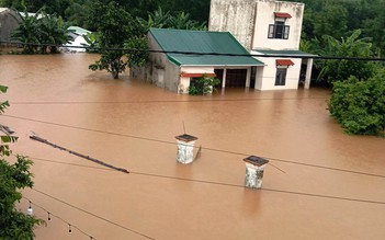 Bão số 1: Hơn 300 ngôi nhà ở Quảng Nam ngập sâu trong biển nước