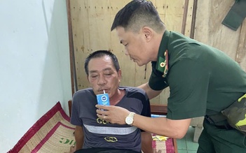 Quảng Ngãi: Kịp thời cứu tàu cá Nghệ An gặp nạn trong bão số 1