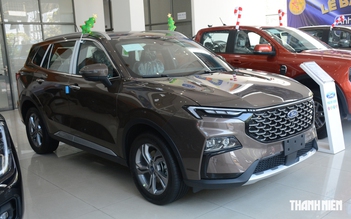 10 ô tô động cơ xăng, dầu bán chạy nhất tháng 5.2025: Bất ngờ Ford Territory