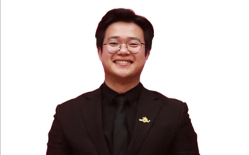 Chuyện chàng Dôn xứ biển lên phố núi làm du lịch