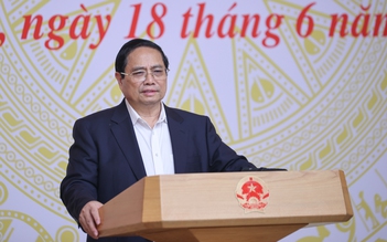 Thủ tướng: Tiến tới thi tốt nghiệp THPT trên máy tính