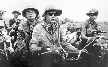 Làm báo trong rừng